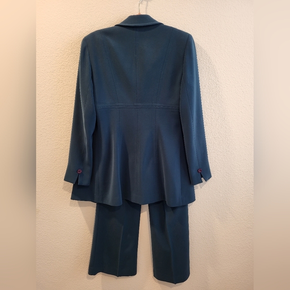 Bebe Pants Suite. Pants Size 2 . Suite Size 4 - Picture 2 of 12